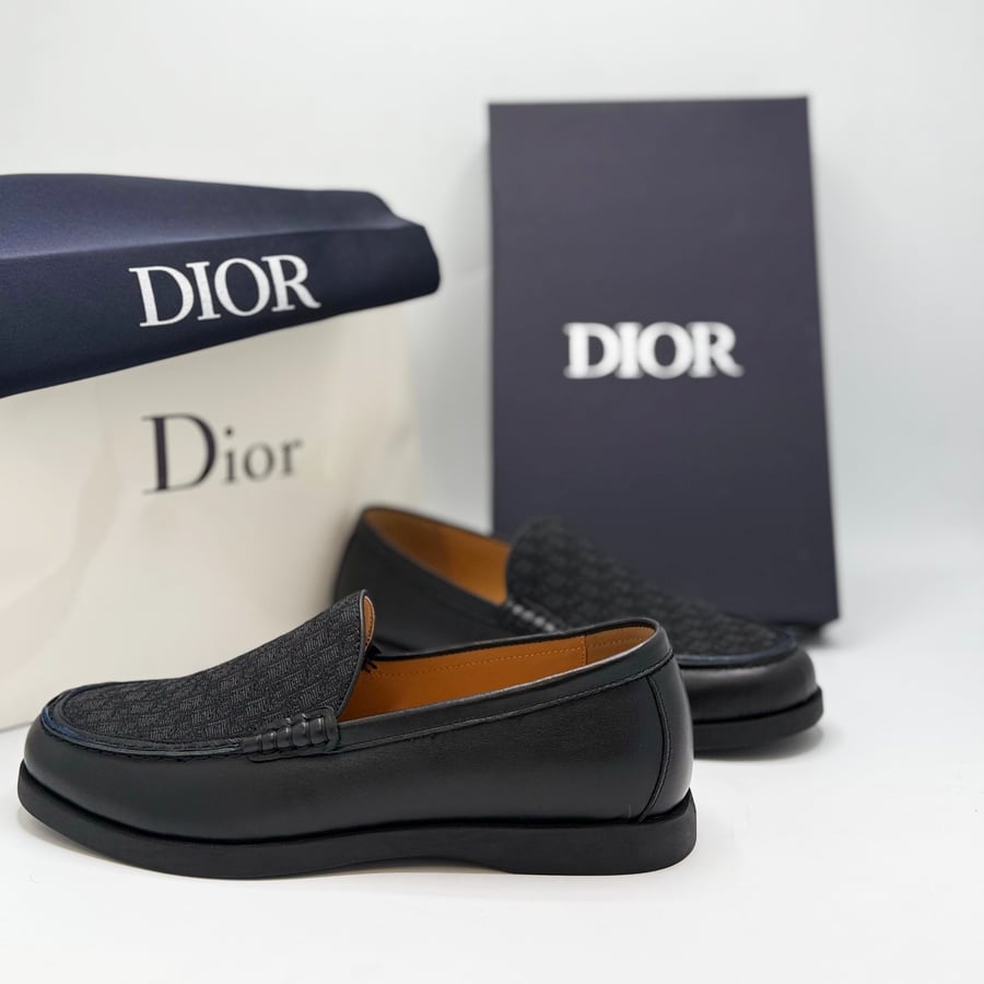 DIOR