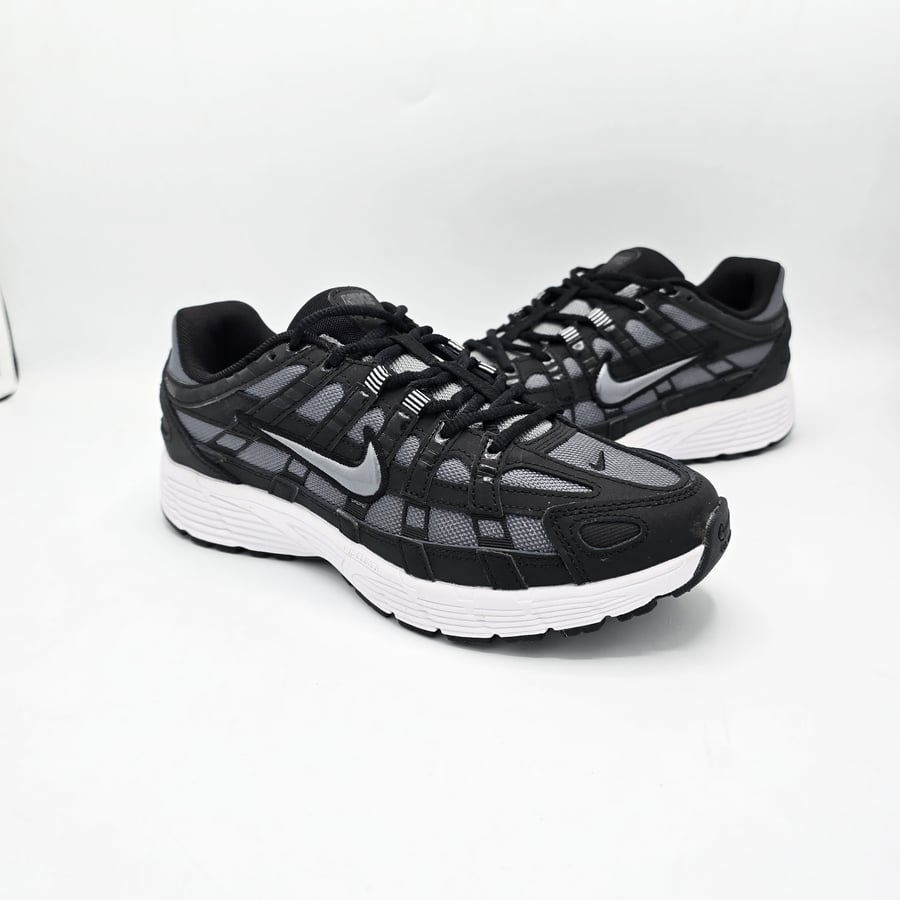 NIKE P-6000