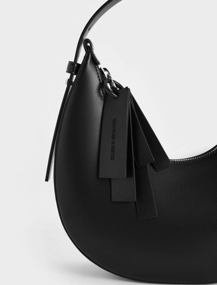 تشارلز اند كيث -  Charles & Keith