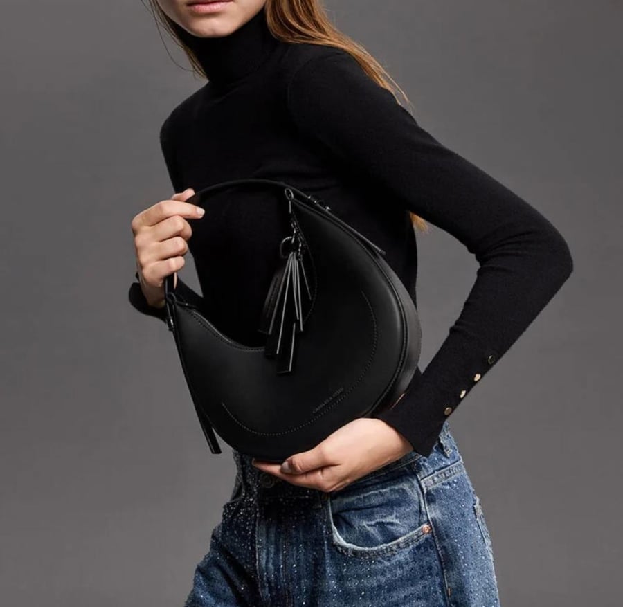 تشارلز اند كيث -  Charles & Keith