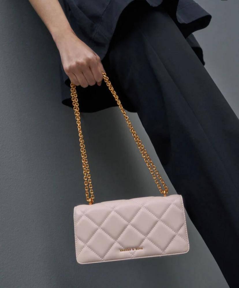 تشارلز اند كيث - Charles & Keith