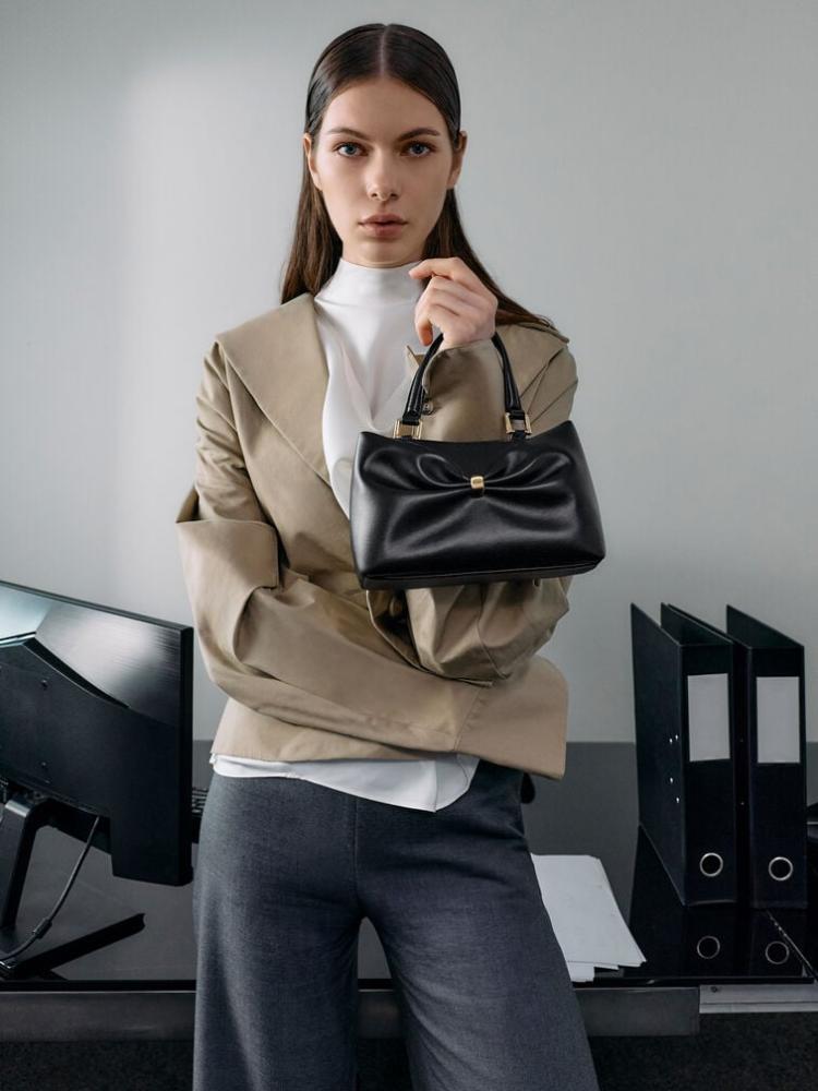 تشارلز اند كيث - Charleskeith