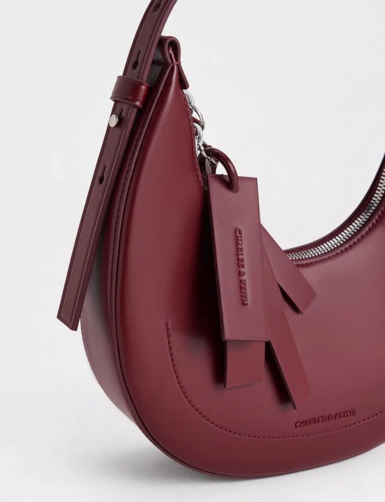 تشارلز اند كيث -  Charles & Keith