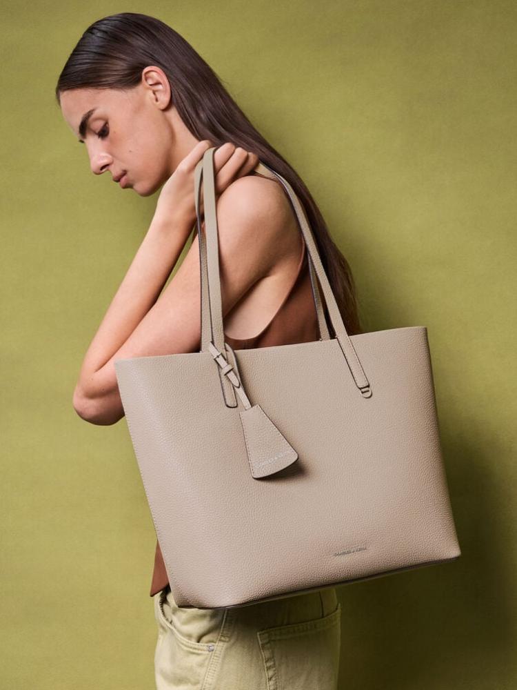 تشارلز اند كيث - Charles & keith