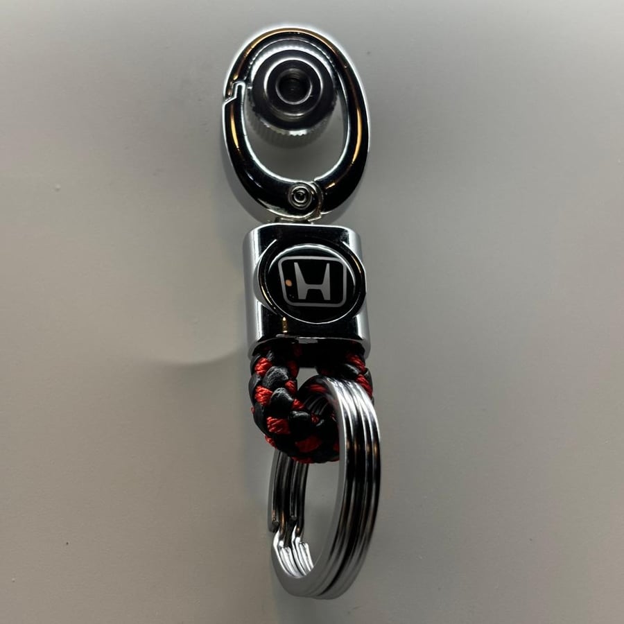 ميدالية هوندا احمر (اسوارة)