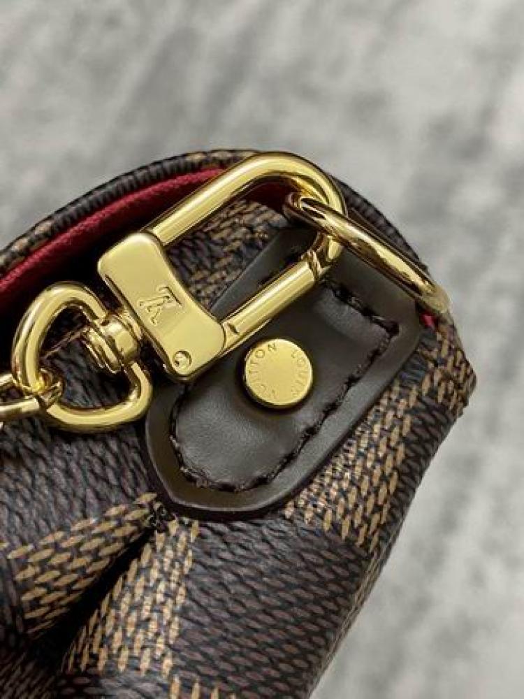 شنطة لويس فيتون فيفوريت MM داميية إيبيني بني