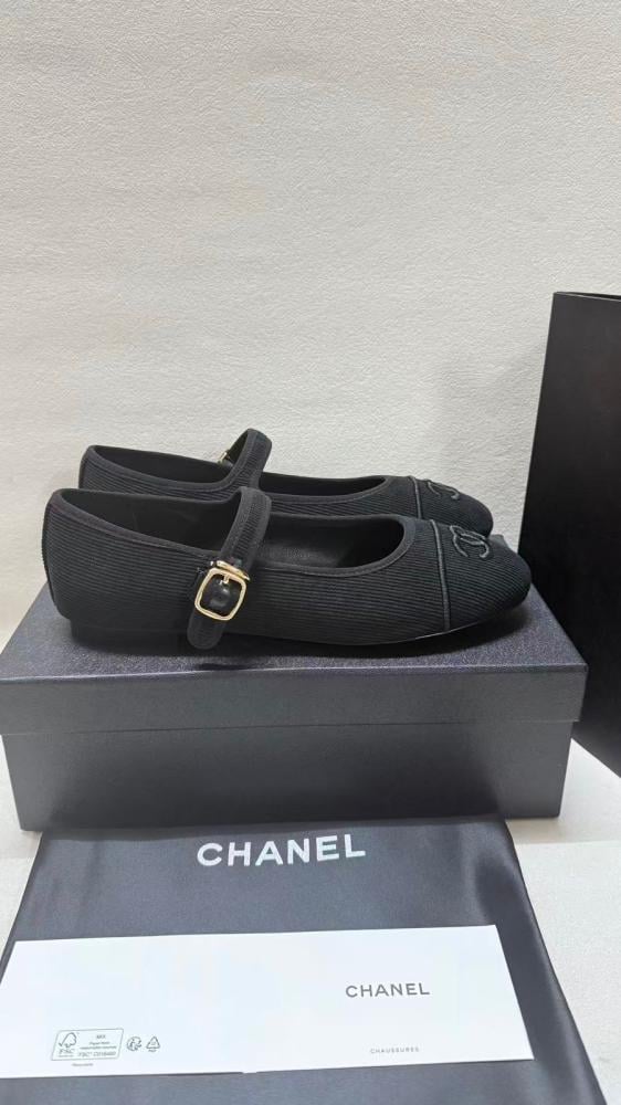Chanel Mary Jane Flats Grosgrain & Quilted Lambskin CC — Black