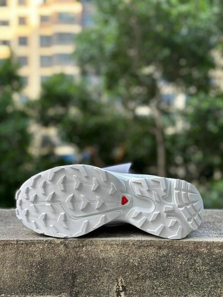 Salomon XT White