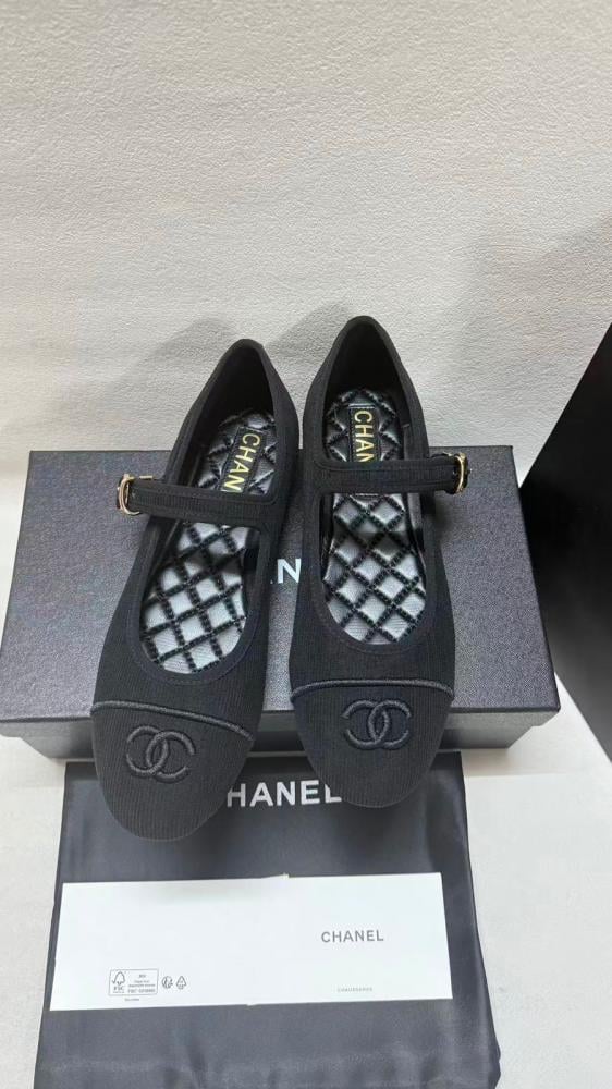 Chanel Mary Jane Flats Grosgrain & Quilted Lambskin CC — Black
