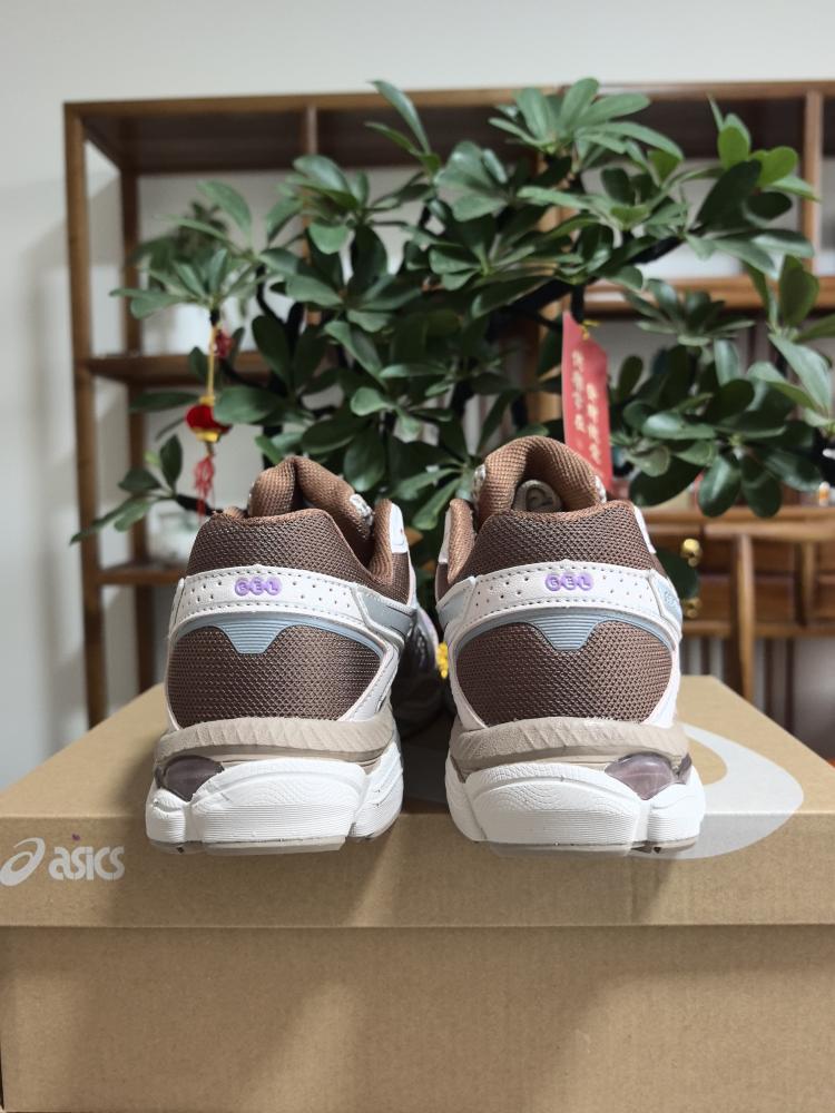 Nike Air Max Gen Comolus 6 brown