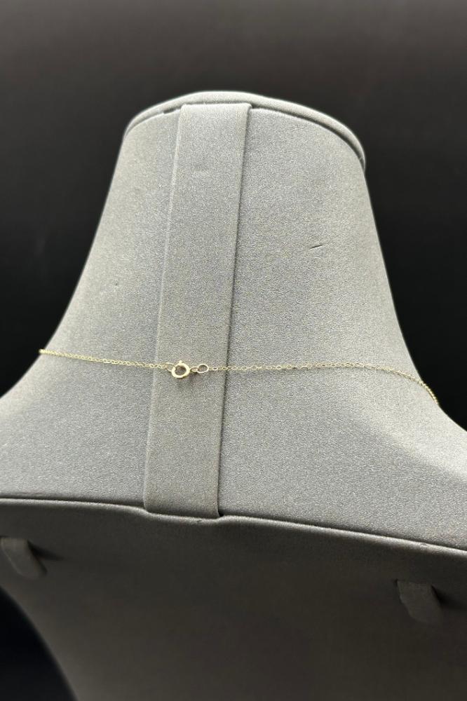 سلسلة ذهب عيار 18 وردة تصميم الماس وزن 0.8 جرام بتصميم مميز