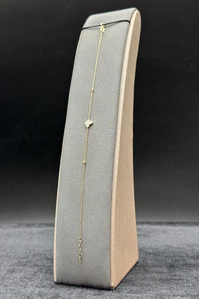 18K Solid Gold Butterfly Bracelet with White Shell Weight: 0.7 grams