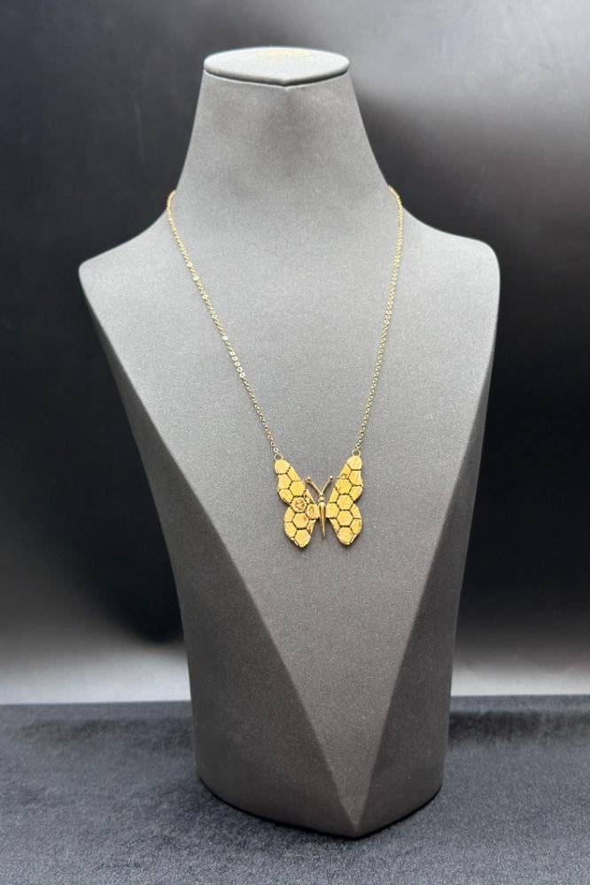 Gold necklace for women 21k with a refined design 4.5 g