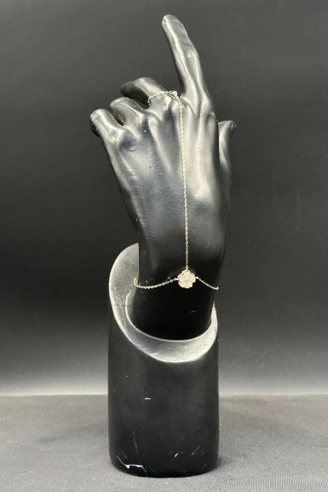 Gold Palm with Rose and White Shell 18K – Weight from 1.1 to 1.2 grams