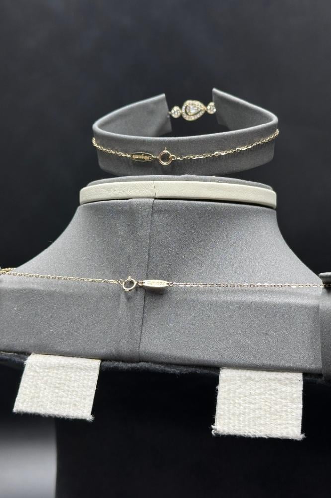 Lightweight 18K gold set, delicate style, 9.5 grams