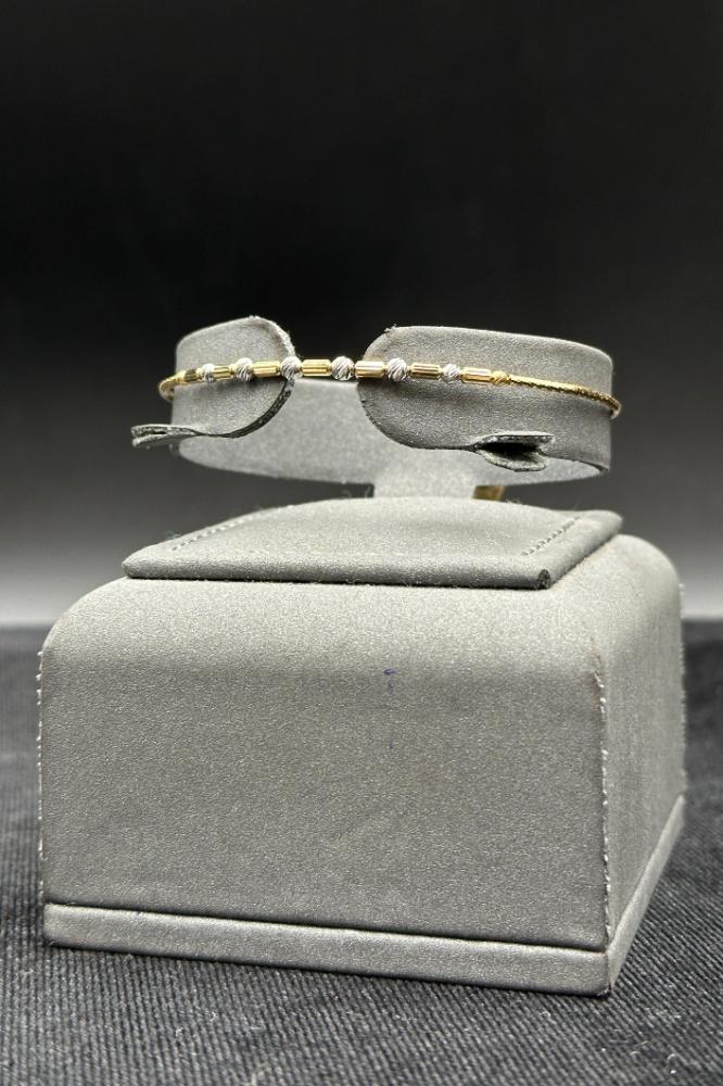 Pure Italian Gold Ball Bracelet, 18 Karat, Weight: 3.5 grams