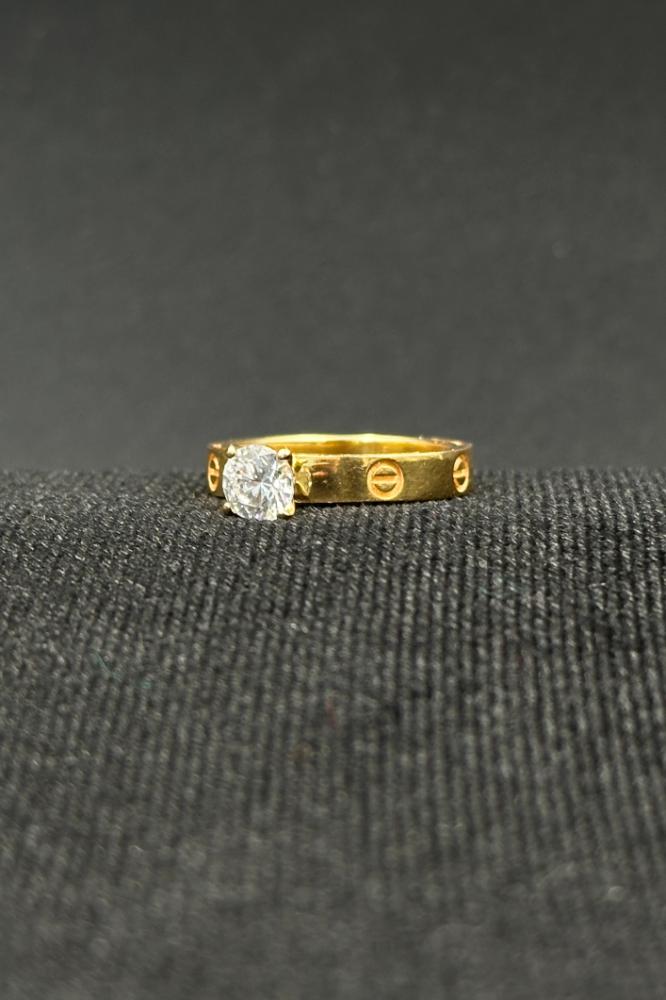 21K Gold Nail Ring with Solitaire Stone Weight: 2.6 – 2.7 g