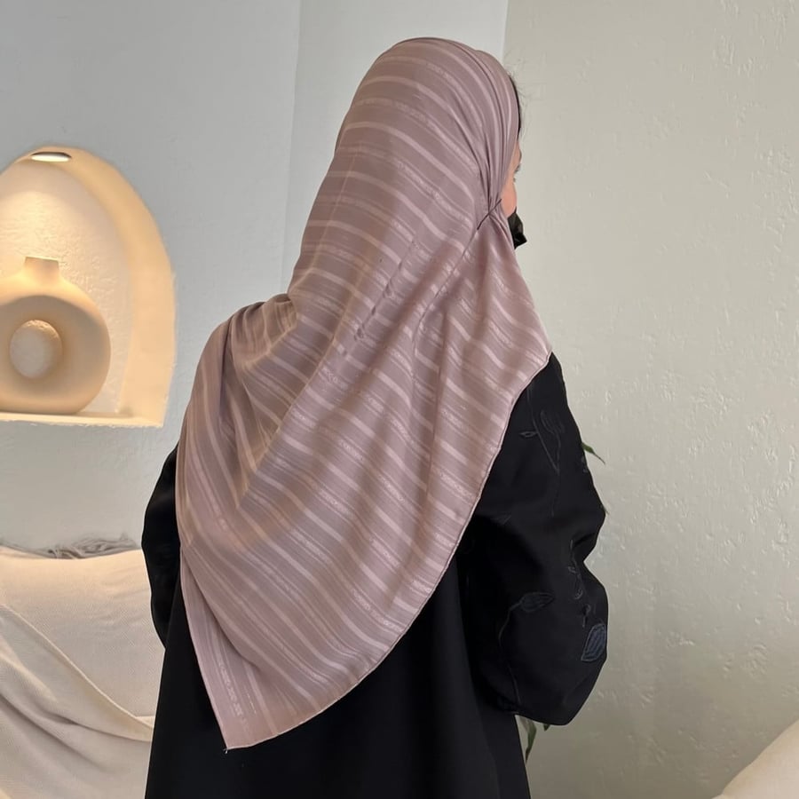 طرحة نود مقلم