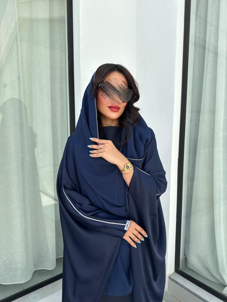 عباية بقماش صيفي أسود بتصميم بشت وكريستال أنيق- 1426