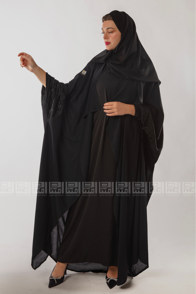 عبايات بشت اسود