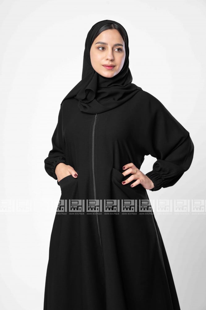 عباية سوداء سادة بسحاب و جيوب-1301