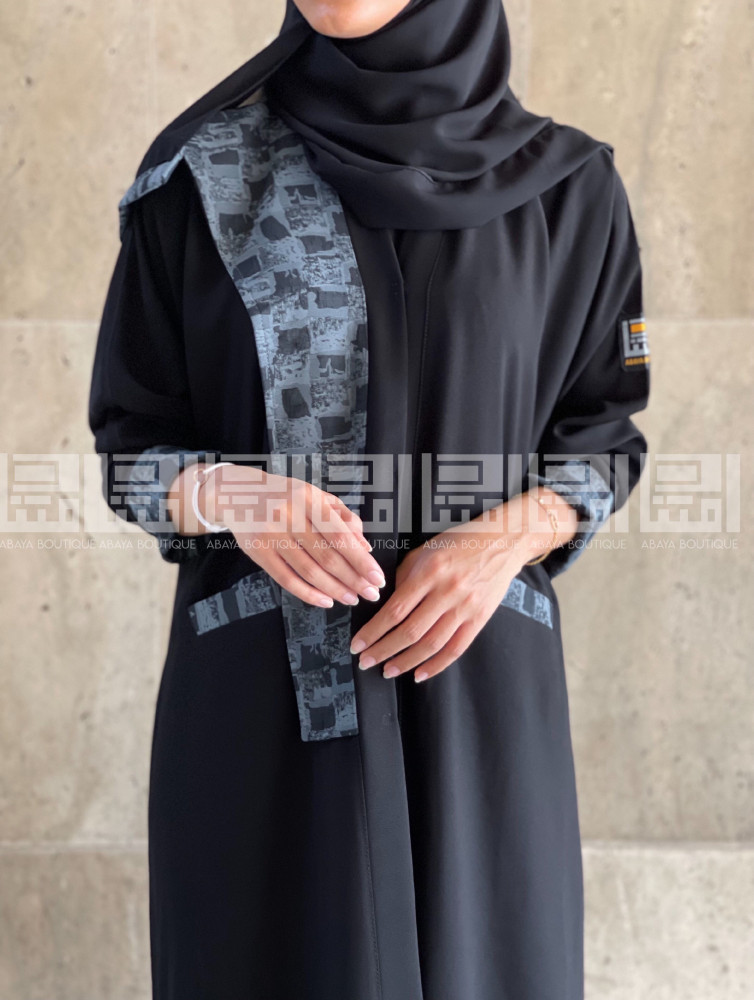 عباية سوداء بجيوب 1052
