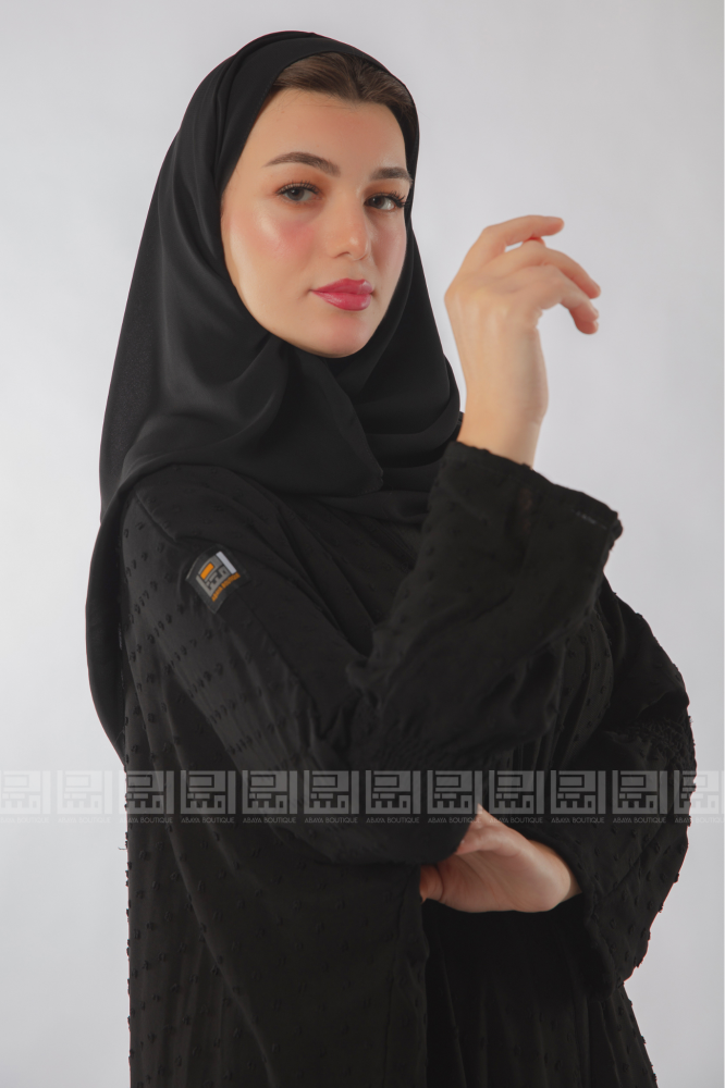 عباية منقطة سوداء 1050