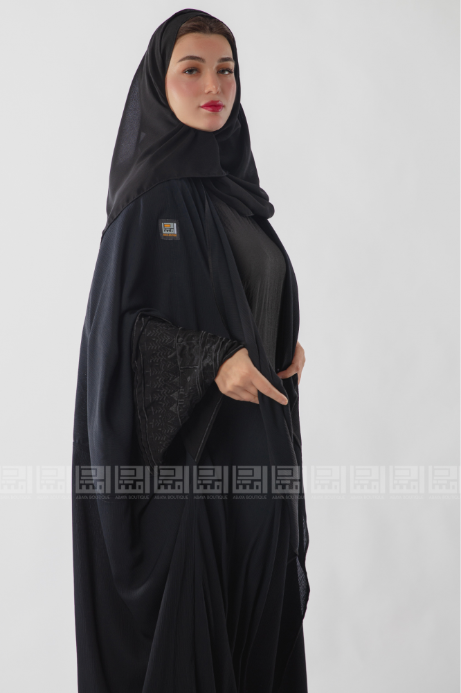 عباية قطرية سوداء