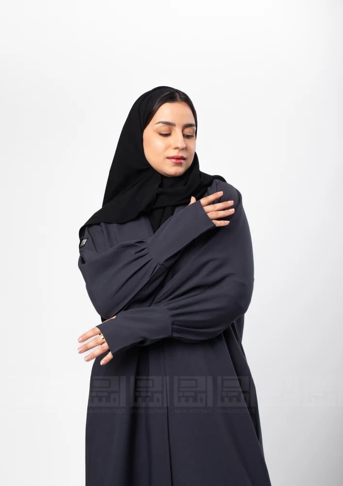 عباية  يومية بأكمام طويلة ،بفتحة اصبع  1365