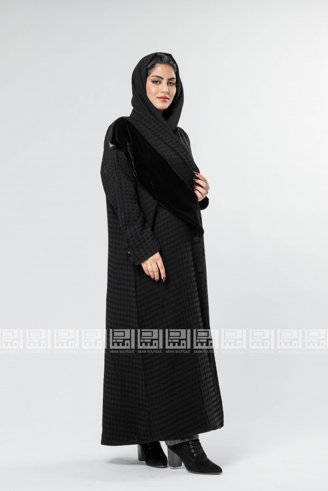 عباية سوداء مخمل
