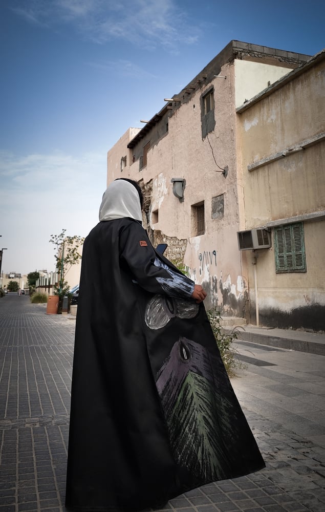 عباية رسم ب الوان الاكرلك