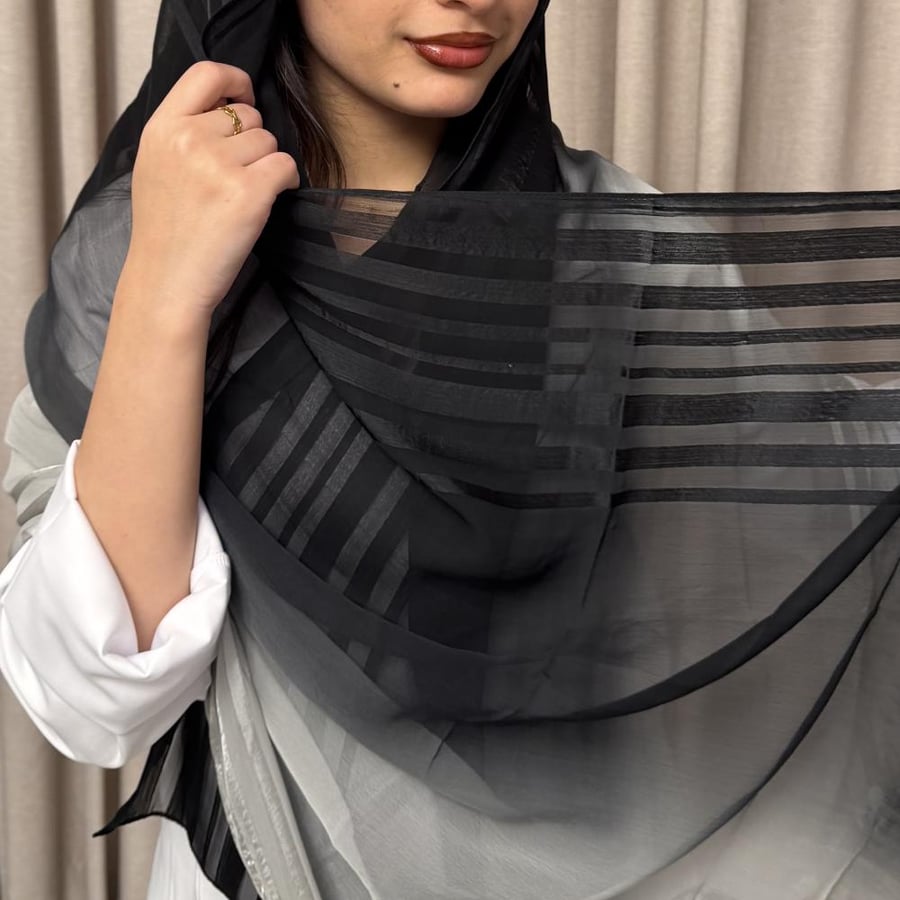 طرحة انسياب اسود