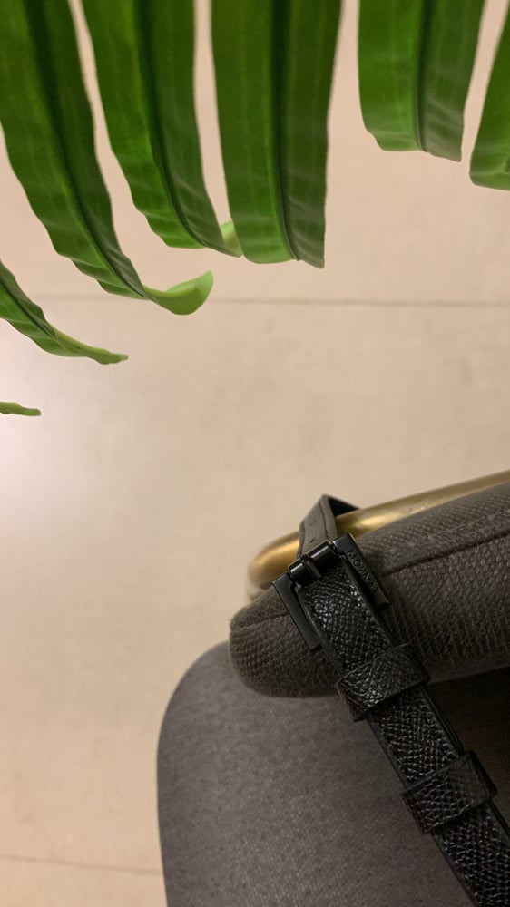 شنطة موينات غابرييل مقاس 26cm“ اسود مات "