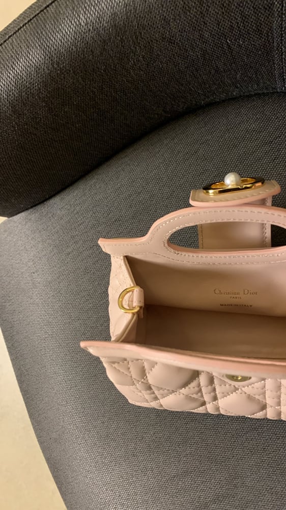 شنطة ديور بيبي بنك هارد وير"ذهبي" Jolie Top Handle مقاس 18.5cm ميني سايز