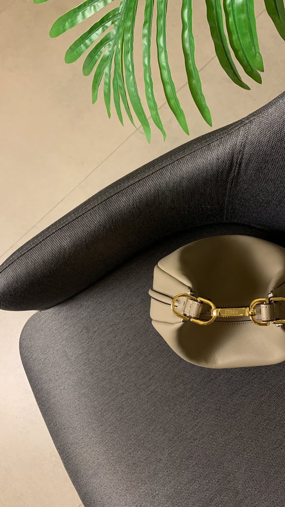 فندي دائرية بيج