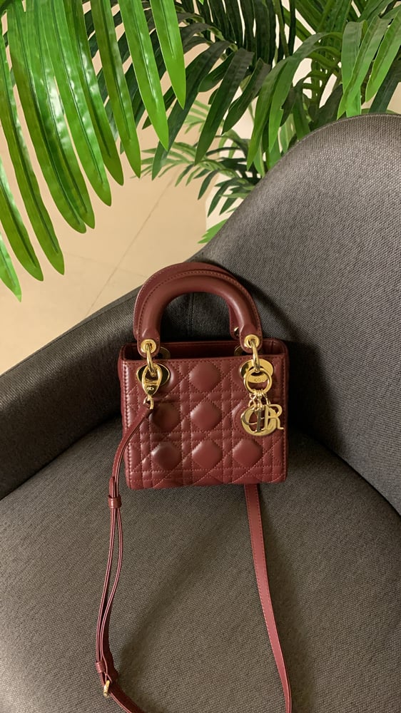 ليدي ديور ميني عنابي سايز 17cm
