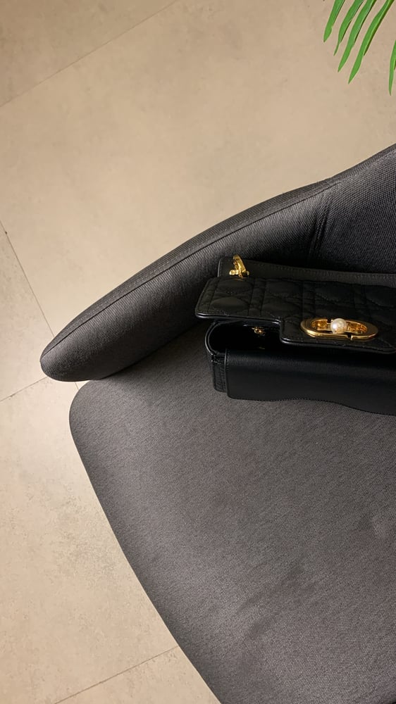 ديور Jolie مقاس 22cm