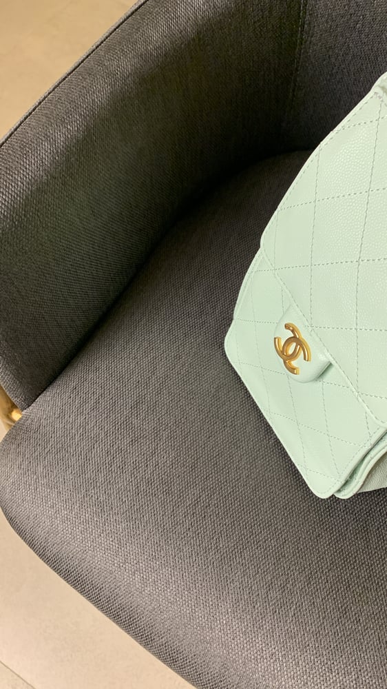 شنطة شانيل  اخضر فاتح مقاس 30cm