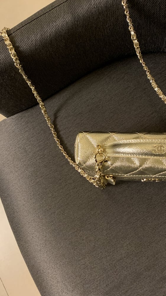 شنطة شانيل ذهبي هارد وير "ذهبي" مقاس 19cm