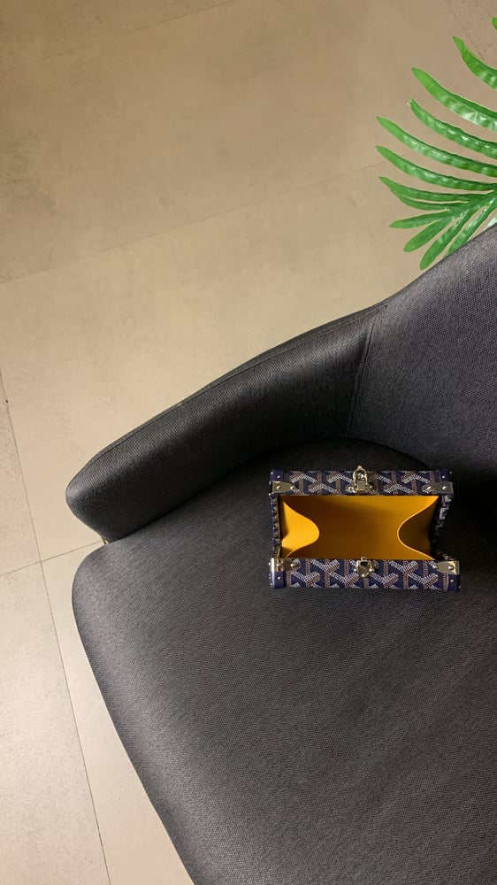 شنطة جويارد Minaudière كحلي مقاس 17cm