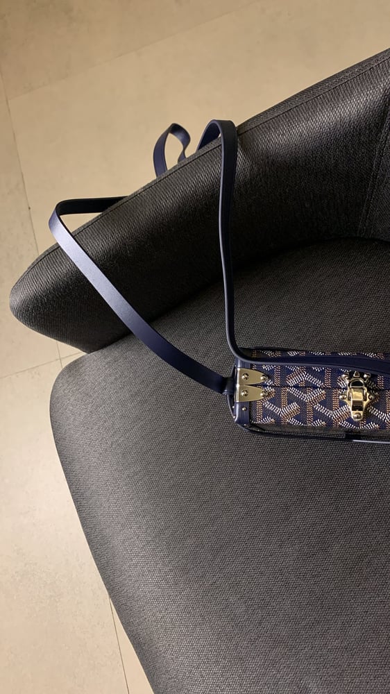 شنطة جويارد Minaudière كحلي مقاس 17cm