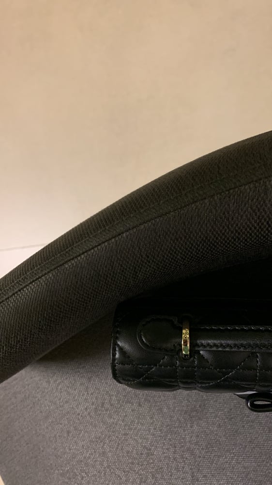 شنطة ديور ليدي اسود هارد وير"ذهبي"  كلاتش مقاس 21cm