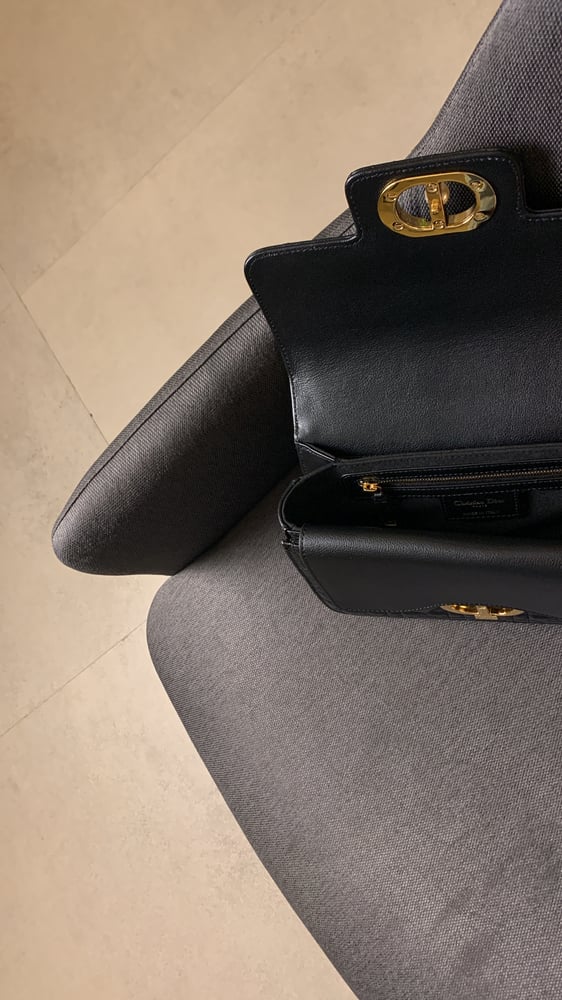 ديور Jolie مقاس 22cm