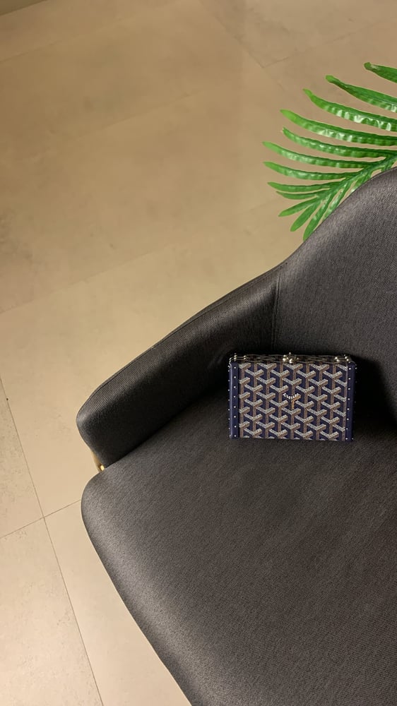 شنطة جويارد Minaudière كحلي مقاس 17cm