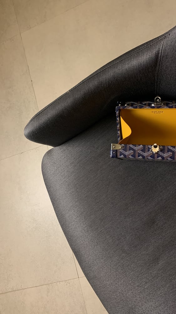 شنطة جويارد Minaudière كحلي مقاس 17cm