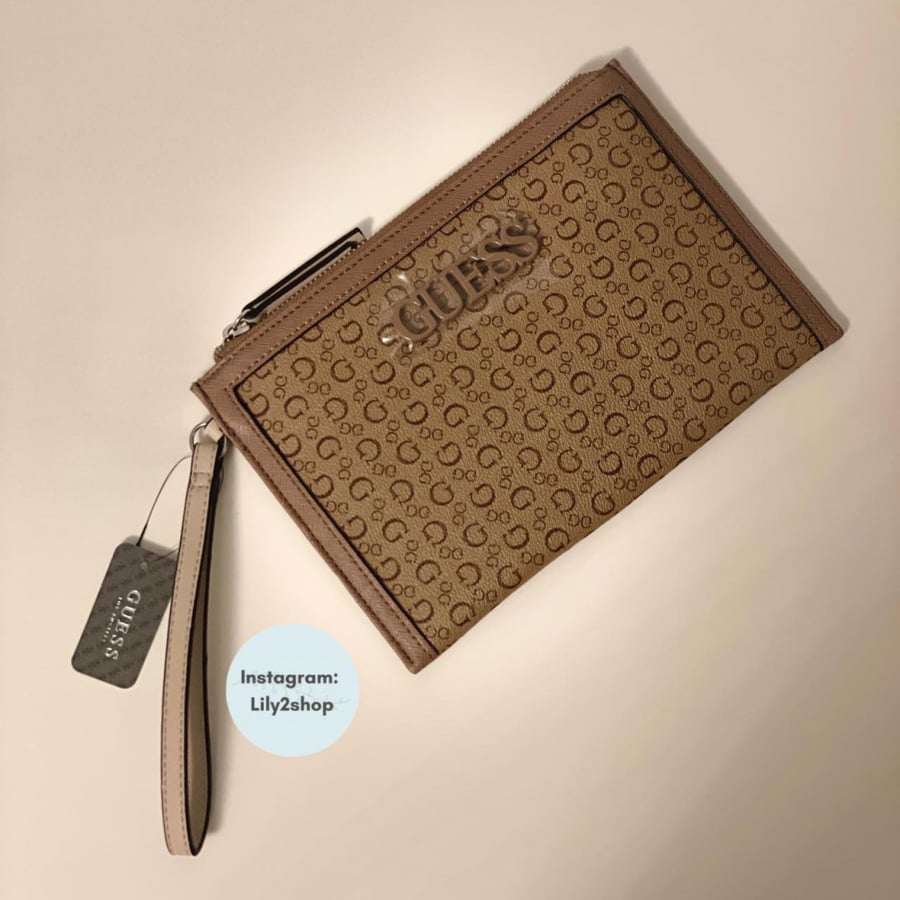 باوتش من قس