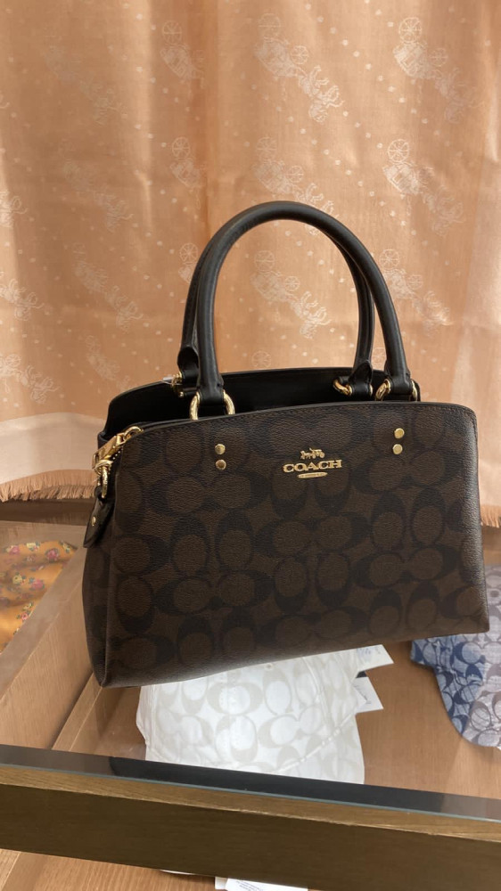 ميني ليلي كوتش
