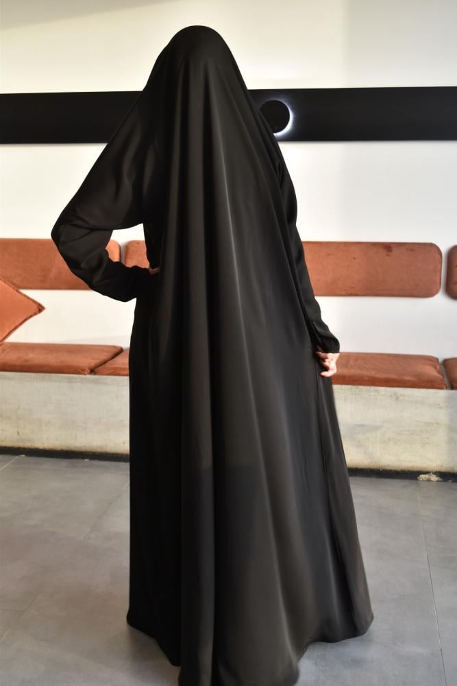 عباية الراس سادة بأكمام طويلة