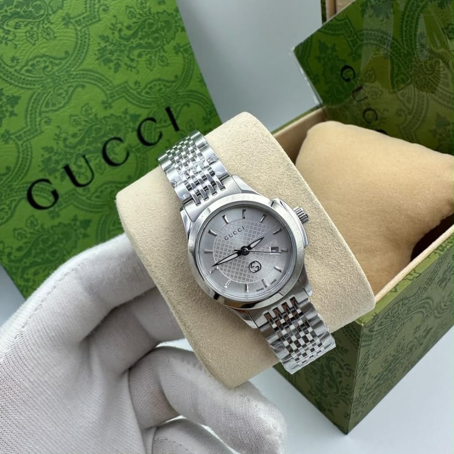 ساعة نسائية قوتشي  | GUCCI | مع الملحقات ( ضمان سنه )