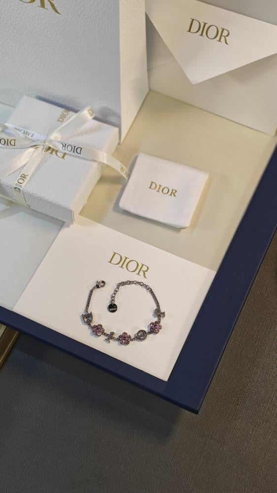 اسوره ديور | DIOR |مع الملحقات